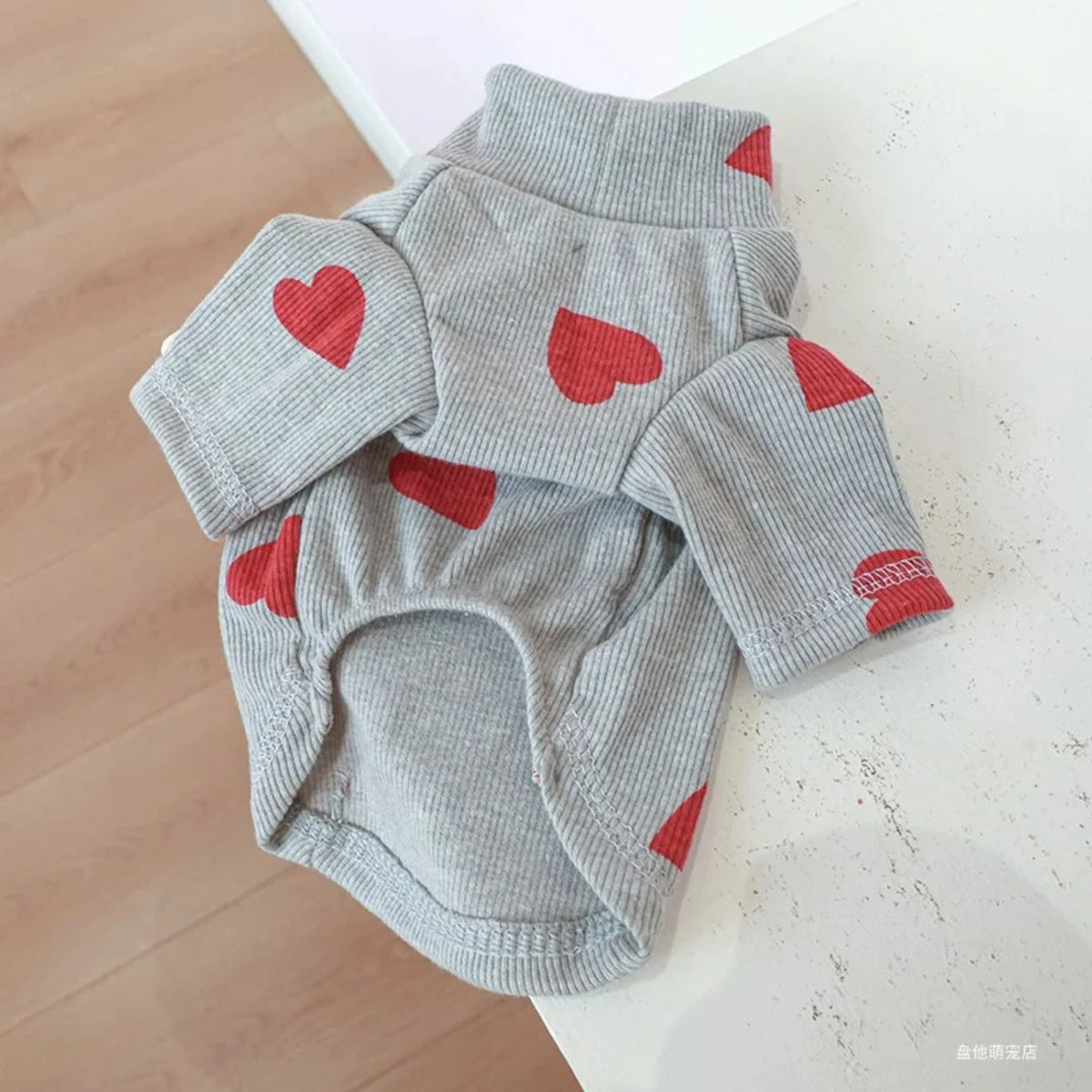 Love Printed Bottom Shirt For Small Dog And Cat Pets